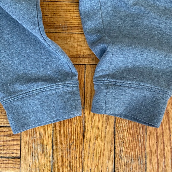Gap Performance Fit Joggers - Picture 3 of 7